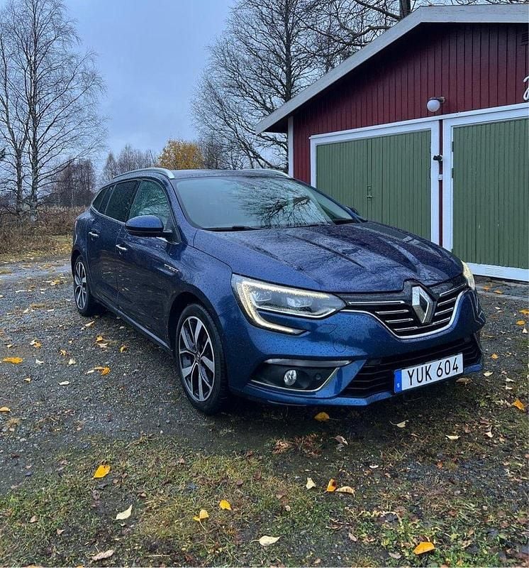 Blå Begagnad 2019 Renault Mégane GrandTour Kombi | 139 000 kr (Bra pris) - Bild 1/4