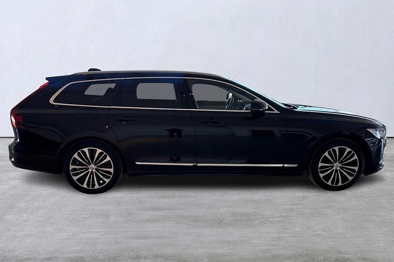 Begagnad Volvo V90 2023 Svart Kombi