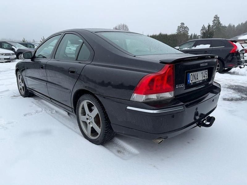 Begagnad Volvo S60 Summum 209 HK (153 kW) 2007 Svart Sedan