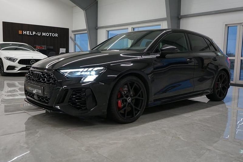Begagnad Audi RS3 Sportback 400 HK (294 kW) 2022 Svart Halvkombi