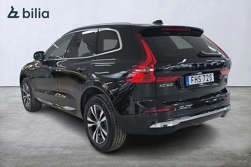 Begagnad Volvo XC60 Core 355 HK (261 kW) 2024 Svart SUV
