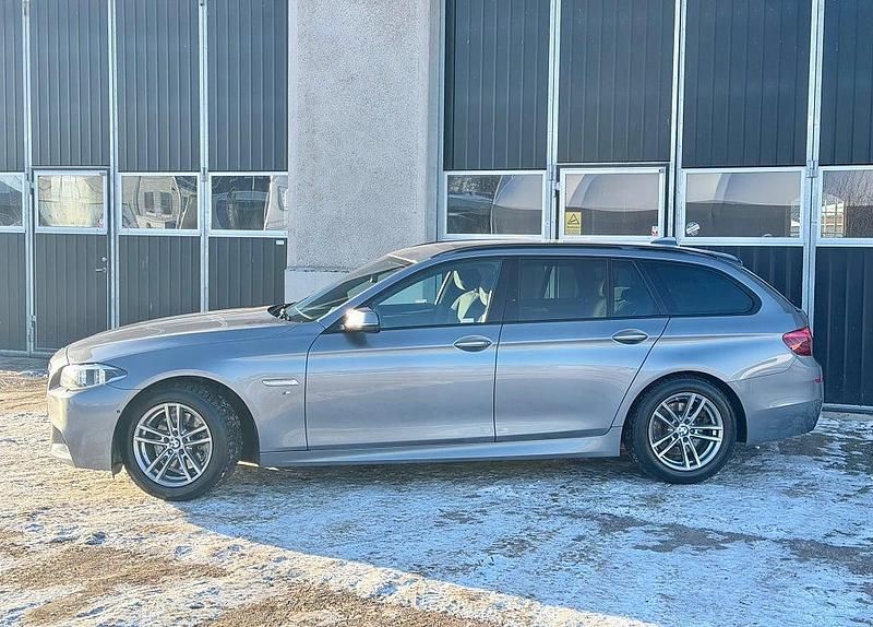 Begagnad BMW 520 M Sport 190 HK (139 kW) 2016 Grå Kombi