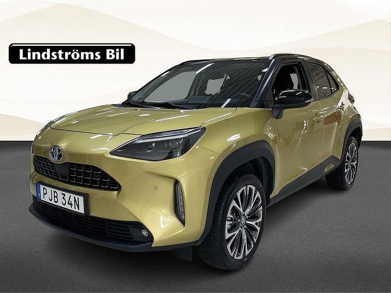 Gul Begagnad 2023 Toyota Yaris Cross Edition SUV | 329 900 kr (Marknadspris) - Bild 1/3