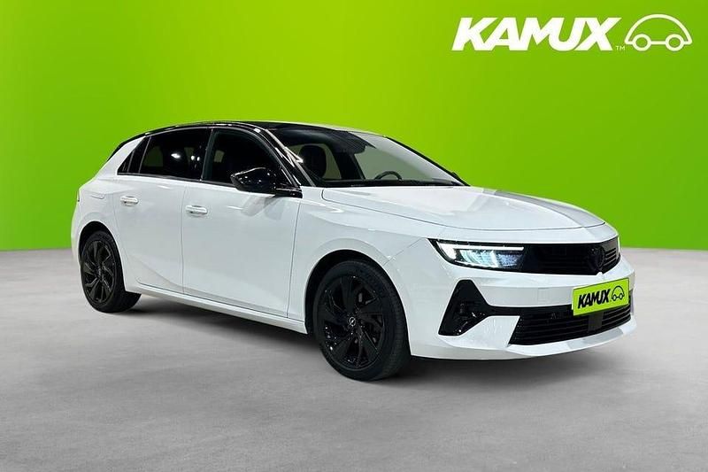 Vit Begagnad 2023 Opel Astra Halvkombi | 224 700 kr (Marknadspris) - Bild 1/4