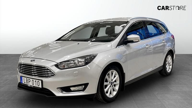 Begagnad Ford Focus Titanium 120 HK (88 kW) 2016 Grå Kombi