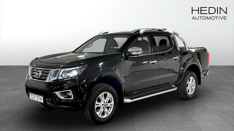 Svart (black) Begagnad 2019 Nissan Navara Pickup | 293 625 kr (Marknadspris) - Bild 1/4
