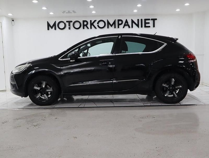 Begagnad Citroën DS4 112 HK (82 kW) 2011 Svart Halvkombi