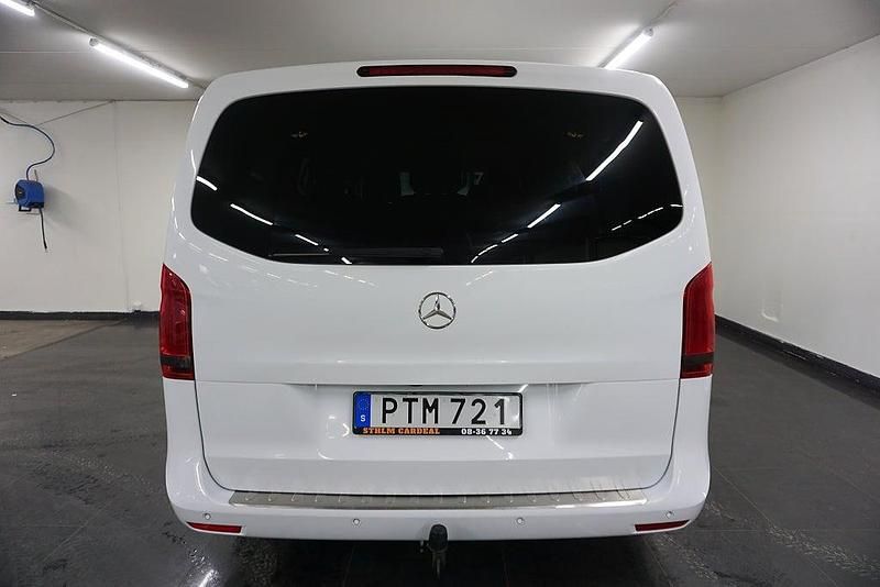 Begagnad Mercedes V220 163 HK (119 kW) 2015 Vit Minibuss