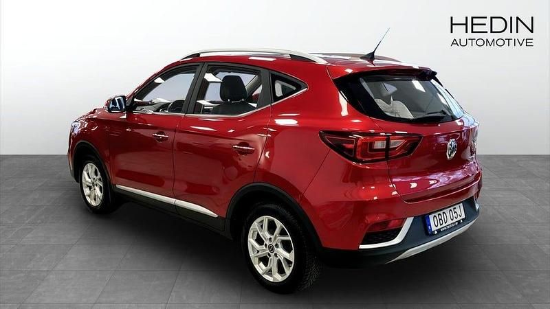 Begagnad MG ZS Luxury 105 kW (143 HK) 2020 Röd SUV