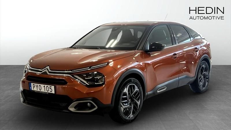 Orange Begagnad 2021 Citroën C4 PureTech Halvkombi | 189 900 kr (Marknadspris) - Bild 1/4