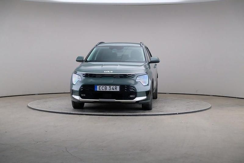 Begagnad Kia e-Niro Advance 160 kW (218 HK) 2023 Cityscape green (metallic) SUV