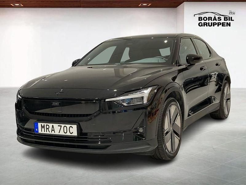 Svart Begagnad 2025 Polestar 2 Plus Halvkombi | 489 000 kr (Marknadspris) - Bild 1/4