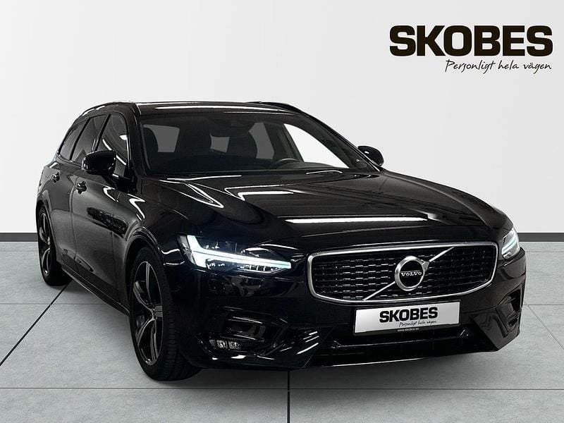 Svart Begagnad 2020 Volvo V90 R-Design Kombi | 359 900 kr (Superpris) - Bild 1/3