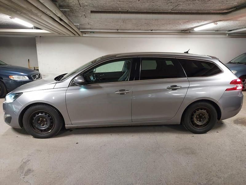 Begagnad Peugeot 308 SW 116 HK (85 kW) 2014 Grey metallic Kombi