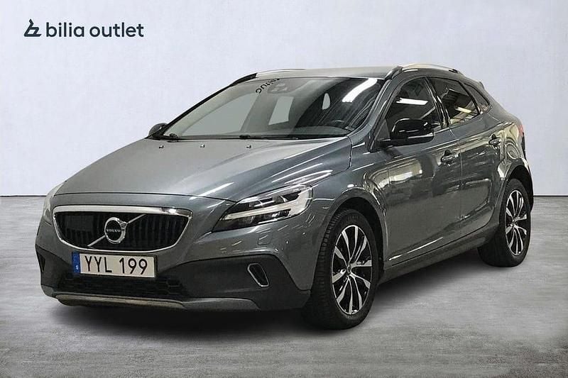 Grå Begagnad 2019 Volvo V40 CC Kombi | 189 900 kr (Marknadspris) - Bild 1/4
