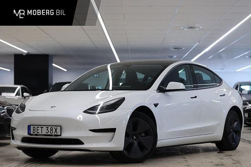 Begagnad Tesla Model 3 Standard Range 235 kW (320 HK) 2023 Vit Sedan