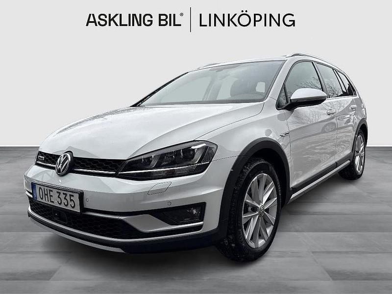 Vit Begagnad 2016 VW Golf Alltrack Kombi | 195 000 kr (Marknadspris) - Bild 1/4