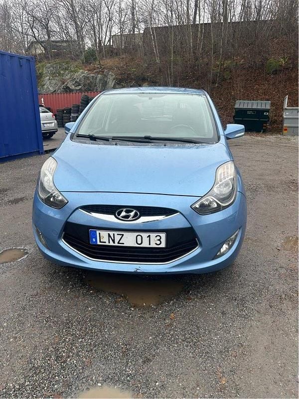 Blå Begagnad 2011 Hyundai ix20 Halvkombi | 39 800 kr (Bra pris) - Bild 1/4