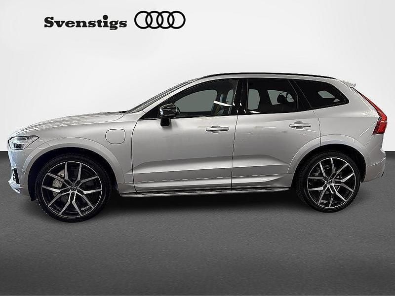 Begagnad Volvo XC60 317 HK (233 kW) 2020 Silver SUV