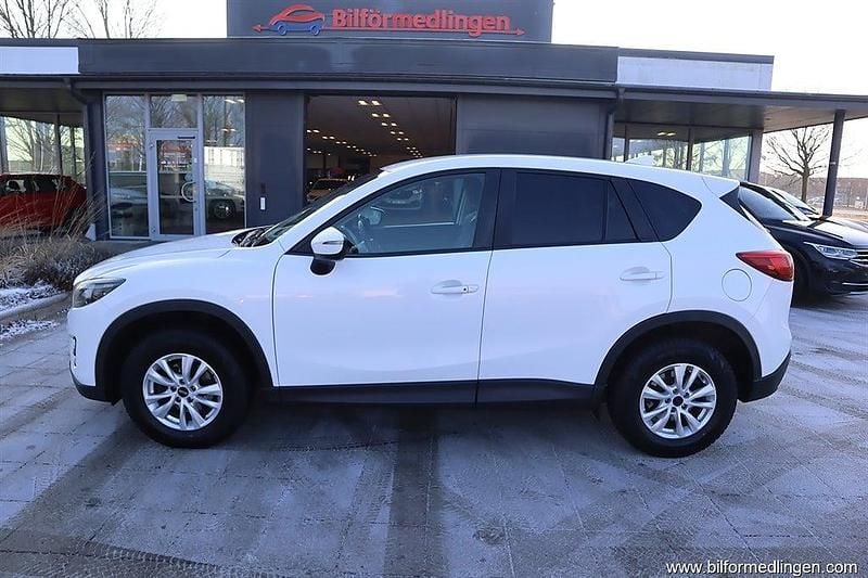 Vit Begagnad 2016 Mazda CX-5 SUV | 124 900 kr (Superpris) - Bild 1/4