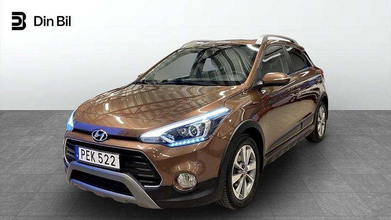 Brun Begagnad 2016 Hyundai i20 Active Halvkombi | 124 900 kr (Marknadspris) - Bild 1/4