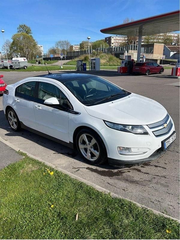 Vit Begagnad 2012 Chevrolet Volt Halvkombi | 118 000 kr - Bild 1/4