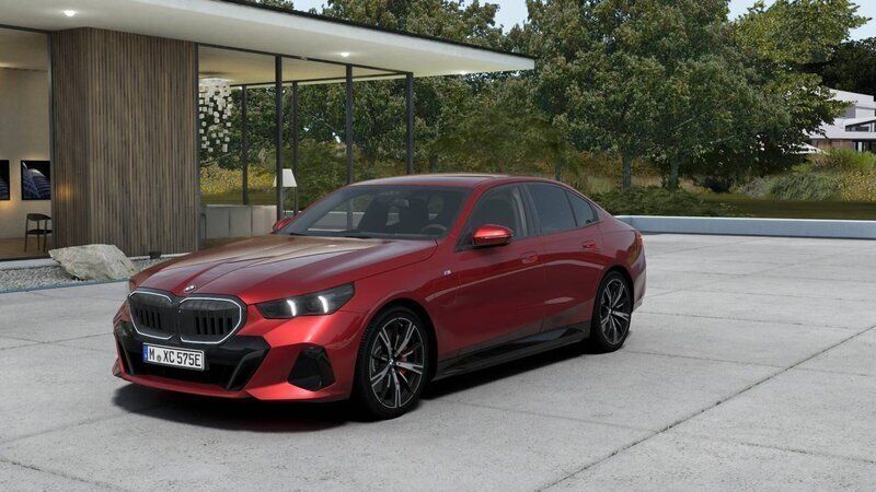 Ny 2025 BMW 550e M Sport Sedan | 919 000 kr (Marknadspris) - Bild 1/4