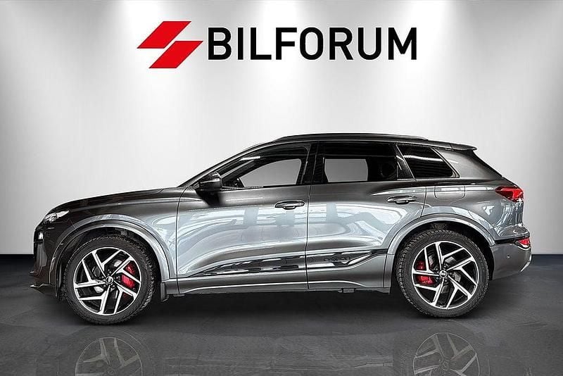 Begagnad Audi Q6 e-tron S-Line 284 kW (387 HK) 2024 Grå SUV
