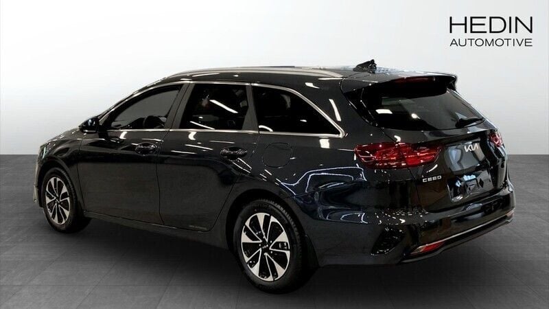 Grå (grey) Ny 2025 Kia Ceed Sportswagon Advance Kombi | 292 455 kr (Marknadspris) - Bild 1/4