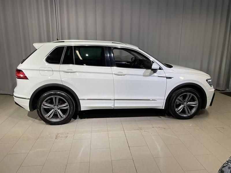 Begagnad VW Tiguan R-line 192 HK (141 kW) 2020 Vit SUV