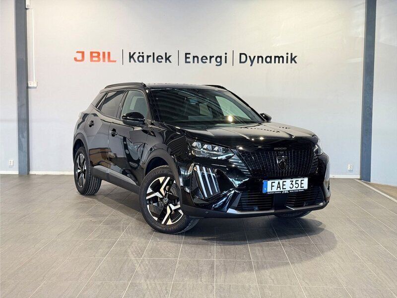 Svart (svart perla nera) Begagnad 2023 Peugeot 2008 GT SUV | 279 900 kr (Marknadspris) - Bild 1/4