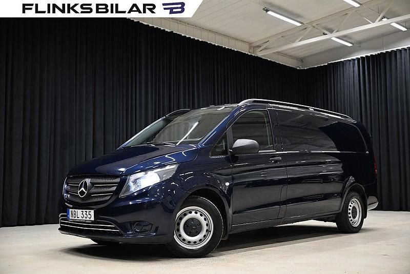 Begagnad Mercedes Vito 136 HK (100 kW) 2016 Blå Van