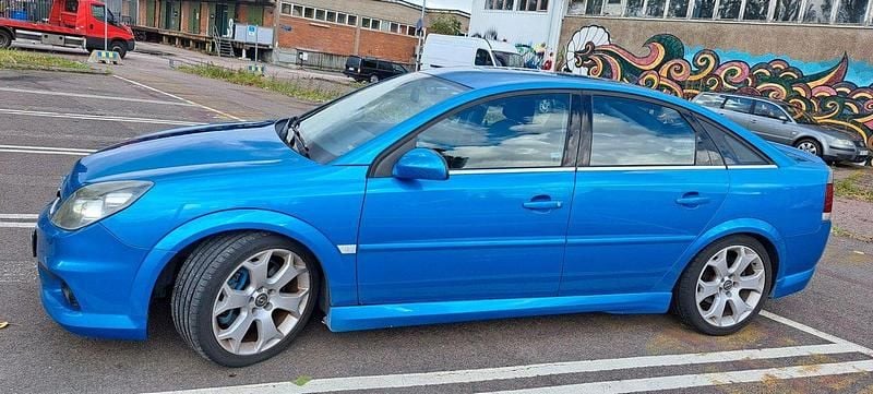 Blå Begagnad 2006 Opel Vectra OPC Halvkombi | 51 500 kr - Bild 1/4