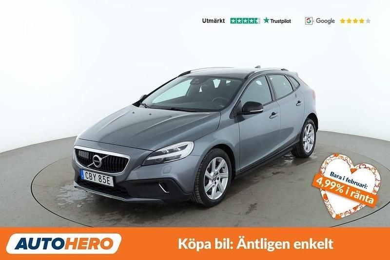 Begagnad Volvo V40 CC Momentum 151 HK (111 kW) 2019 Grå Kombi