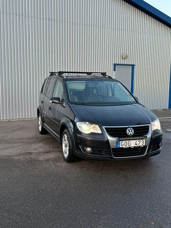 Begagnad 2008 VW Touran Cross Minibuss | 38 500 kr (Marknadspris) - Bild 1/4