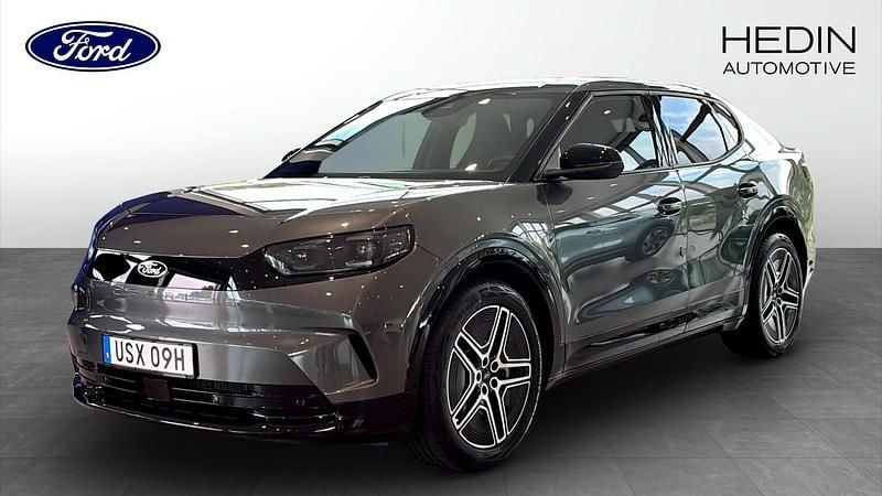 Grå (grey) Begagnad 2025 Ford Capri Premium SUV | 519 900 kr (Superpris) - Bild 1/4