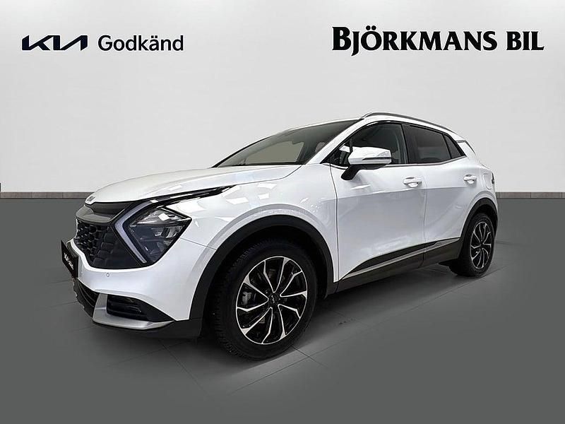 Vit Begagnad 2024 Kia Sportage SUV | 349 900 kr (Superpris) - Bild 1/4