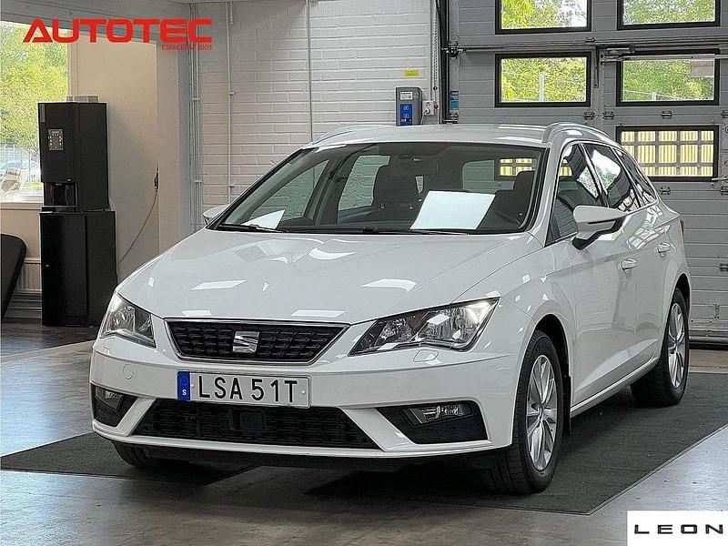 Vit Begagnad 2019 Seat Leon ST Style Kombi | 114 900 kr - Bild 1/4