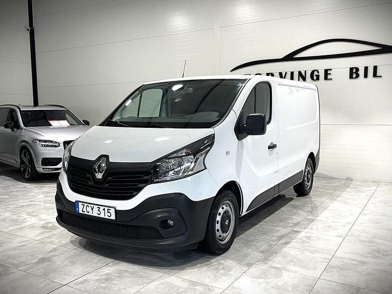 Vit Begagnad 2018 Renault Trafic Van | 149 000 kr (Bra pris) - Bild 1/4