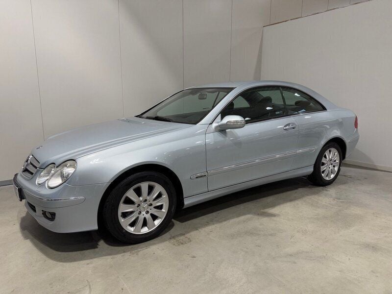 Silver Begagnad 2006 Mercedes CLK200 Elegance Sportkupé | 69 900 kr (Marknadspris) - Bild 1/4