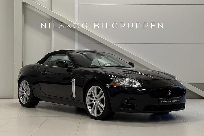 Svart Begagnad 2007 Jaguar XKR SE Cab | 299 900 kr - Bild 1/4