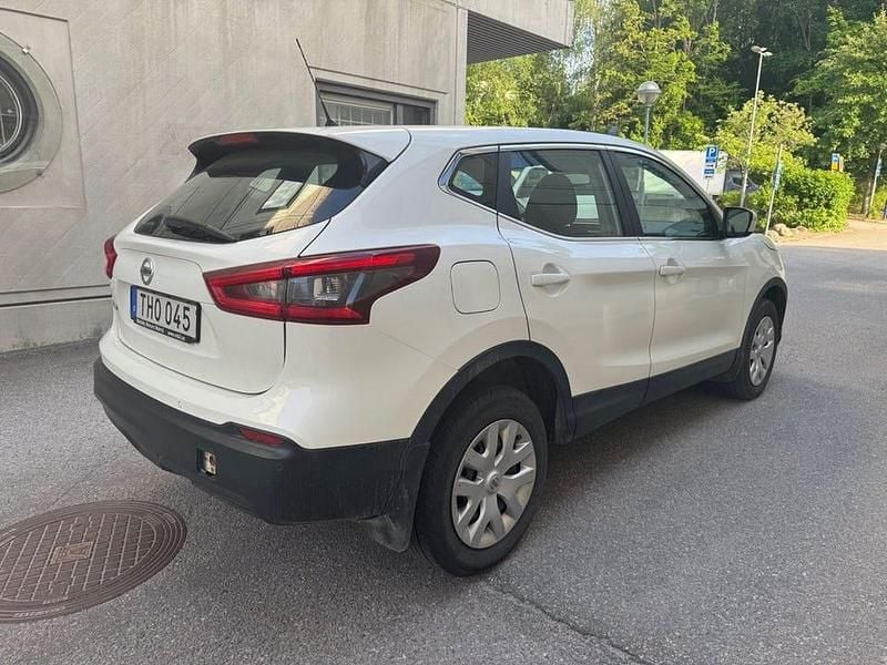 Begagnad Nissan Qashqai 131 HK (96 kW) 2018 Vit SUV