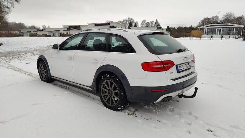 Begagnad Audi A4 Allroad 177 HK (130 kW) 2013 Kombi