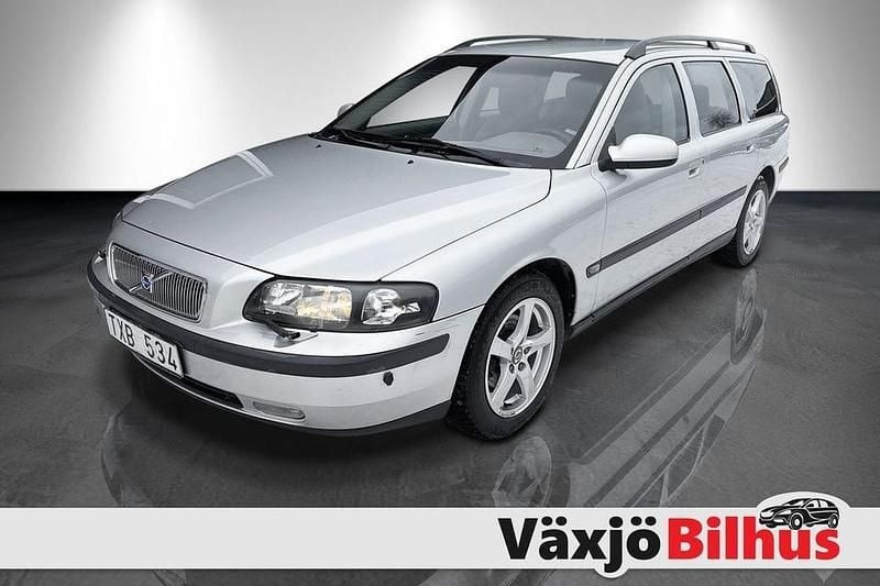 Begagnad Volvo V70 140 HK (102 kW) 2002 Ljusgrå Kombi