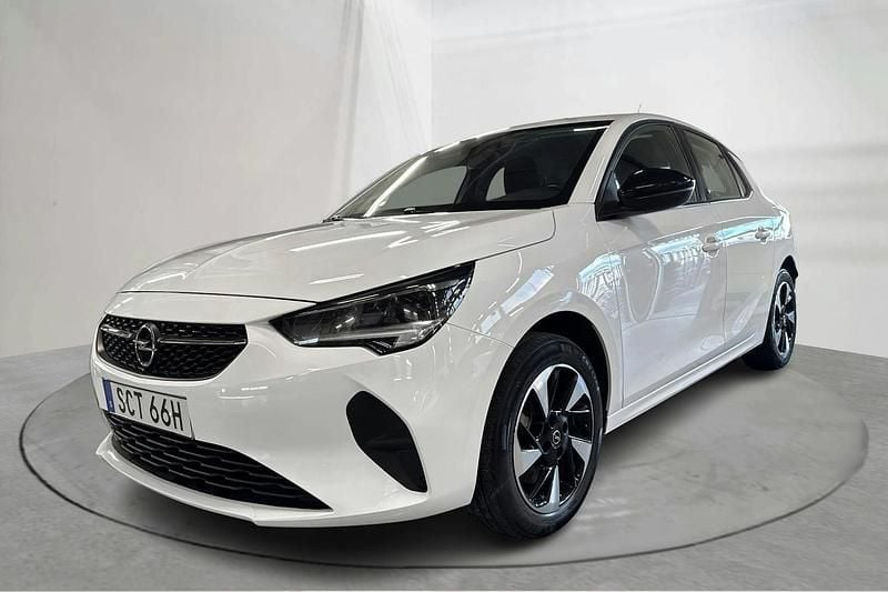 Vit Begagnad 2022 Opel Corsa-e Design Edition Halvkombi | 149 000 kr (Bra pris) - Bild 1/4