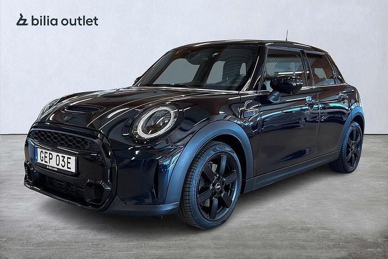 Svart Begagnad 2021 Mini Cooper S Halvkombi | 244 900 kr (Marknadspris) - Bild 1/3