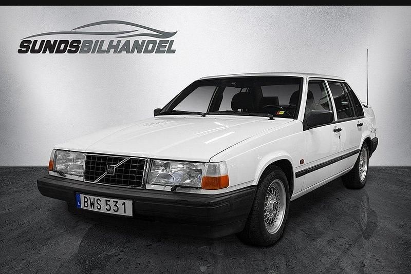 Vit Begagnad 1997 Volvo 940 Sedan | 99 900 kr - Bild 1/4