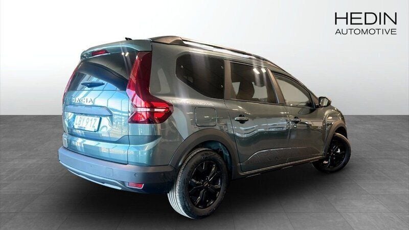 Ny Dacia Jogger Extreme 2025 Grön Minibuss