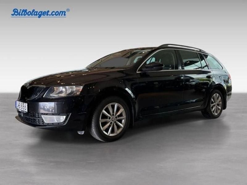 Svart Begagnad 2016 Skoda Octavia Kombi | 139 000 kr (Lite dyr) - Bild 1/4