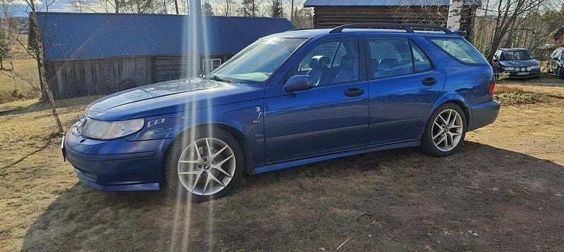 Blå Begagnad 2001 Saab 9-5 Aero Kombi | 5 000 kr (Bra pris) - Bild 1/4